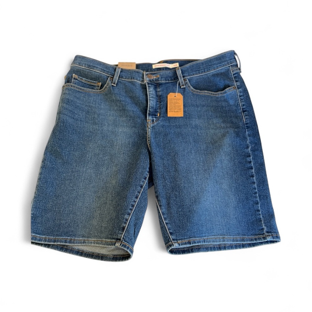 Levi's Women's Blue Denim Shaping  Bermuda Shorts NWT